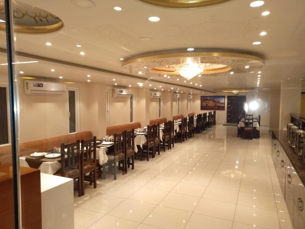 Hotel Royal Amer 자이푸르 외부 사진